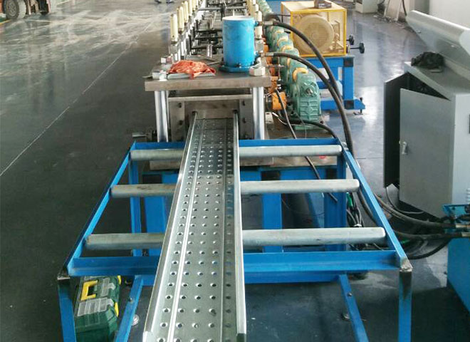 腳手架踏板壓型機(jī)